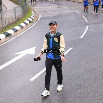 Runner Photo 7946892