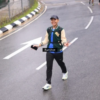 Runner Photo 7946896