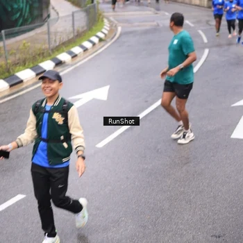 Runner Photo 7946909