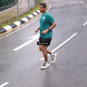 Runner Photo 7946915