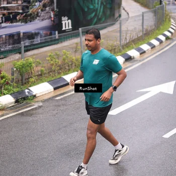 Runner Photo 7946926