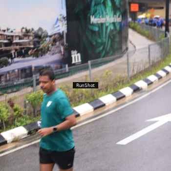 Runner Photo 7946927