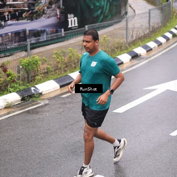 Runner Photo 7946928