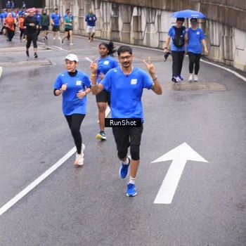 Runner Photo 7946935