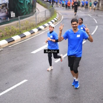 Runner Photo 7946951