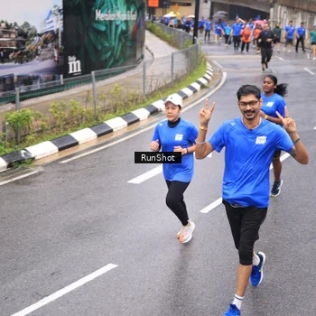 Runner Photo 7946952