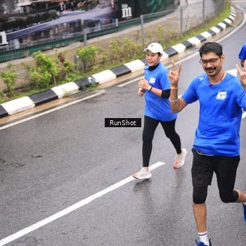 Runner Photo 7946958