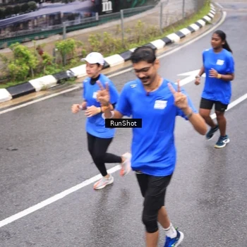 Runner Photo 7946961