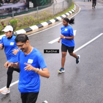 Runner Photo 7946964