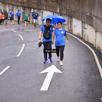 Runner Photo 7946979