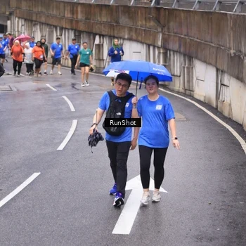 Runner Photo 7946991