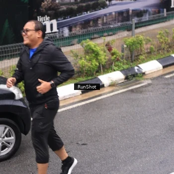 Runner Photo 7947040