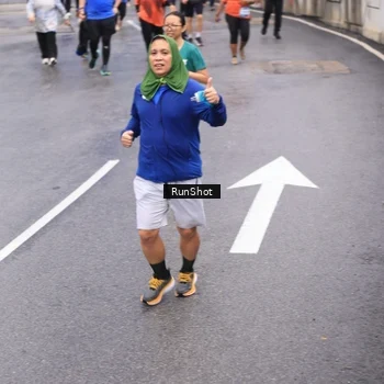 Runner Photo 7947051
