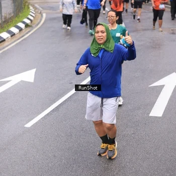 Runner Photo 7947066