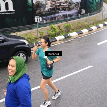 Runner Photo 7947071