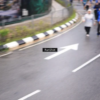 Runner Photo 7947084