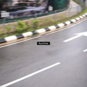 Runner Photo 7947085