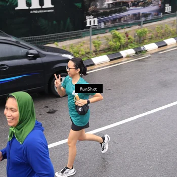 Runner Photo 7947086