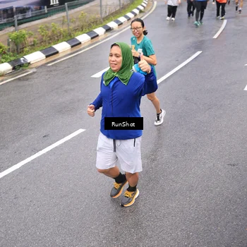 Runner Photo 7947092