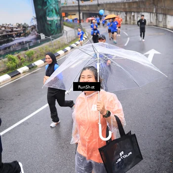 Runner Photo 7947106