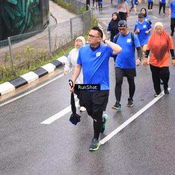 Runner Photo 7947116