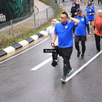 Runner Photo 7947120