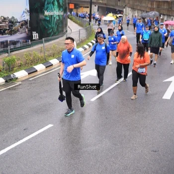 Runner Photo 7947121