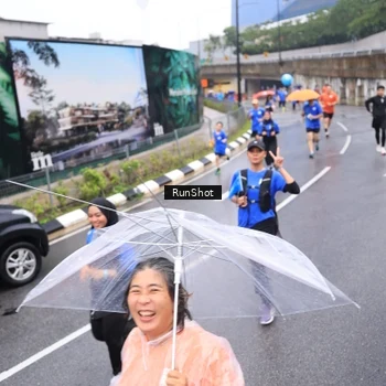 Runner Photo 7947129