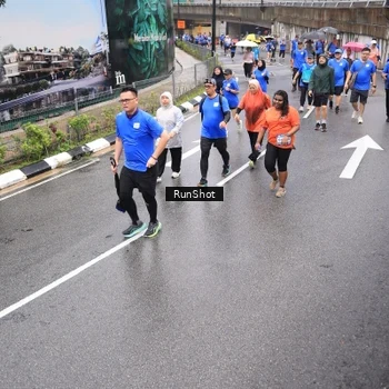 Runner Photo 7947130