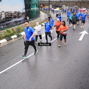 Runner Photo 7947131