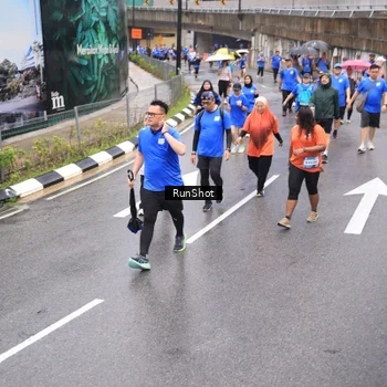 Runner Photo 7947140