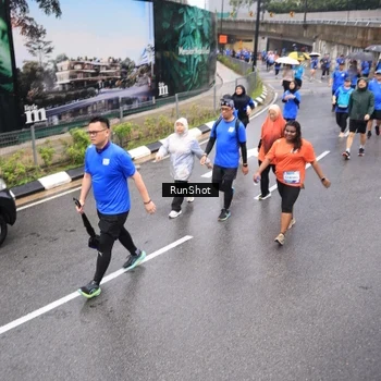 Runner Photo 7947142