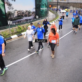 Runner Photo 7947149