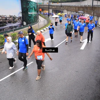 Runner Photo 7947151