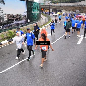 Runner Photo 7947155