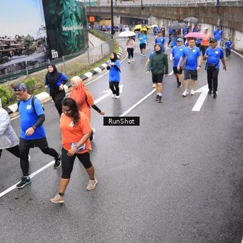 Runner Photo 7947157