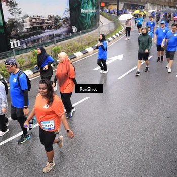 Runner Photo 7947166