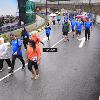 Runner Photo 7947175