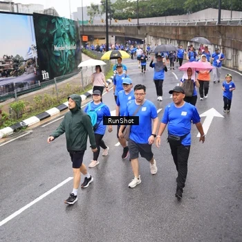 Runner Photo 7947195