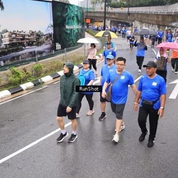 Runner Photo 7947201