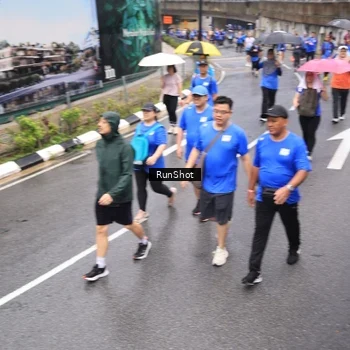 Runner Photo 7947205