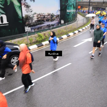 Runner Photo 7947215