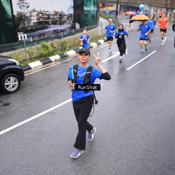 Runner Photo 7947221