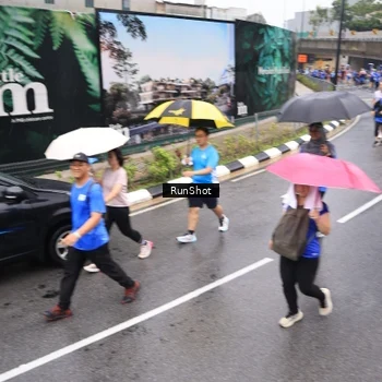 Runner Photo 7947245