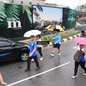Runner Photo 7947246
