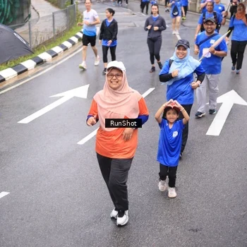 Runner Photo 7947257