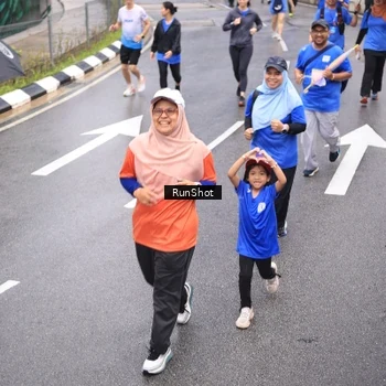Runner Photo 7947261