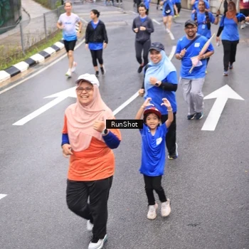 Runner Photo 7947262