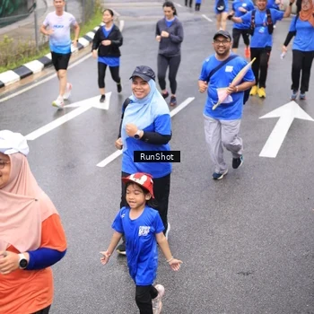 Runner Photo 7947274
