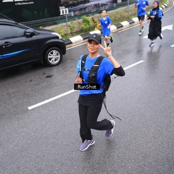 Runner Photo 7947275